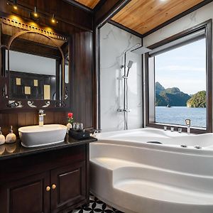 Deluxe Double or Twin Room Sea View